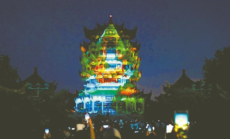 黄鹤楼换上“粽意”新皮肤