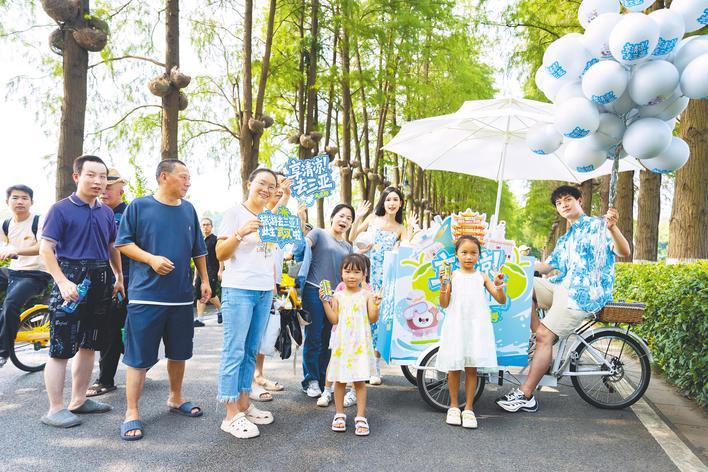 江城热浪遇上海岛清凉 武汉三亚共启客源交换计划