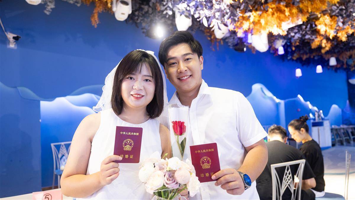 七夕節(jié)武漢結(jié)婚登記火爆！
