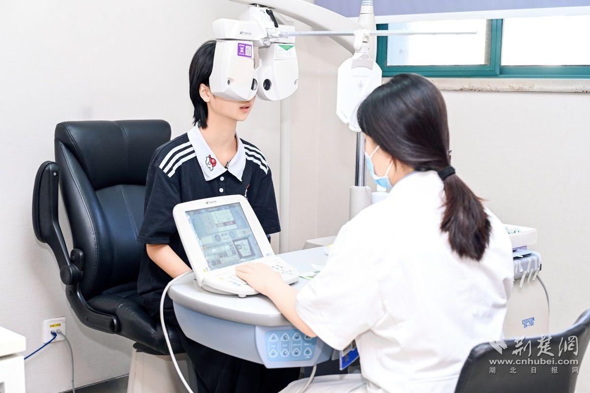 3普瑞眼科-真假近视_副本.jpg.jpg
