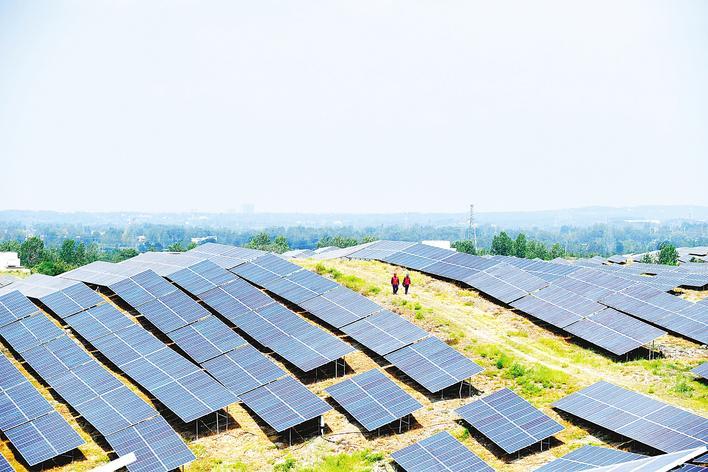 湖北光伏裝機(jī)首超火電 全省四分之一電力來自新能源