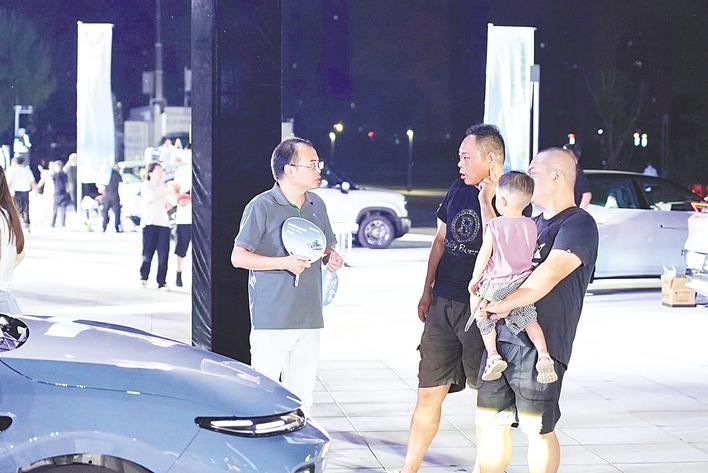 湖北今年超21万消费者喜换新车