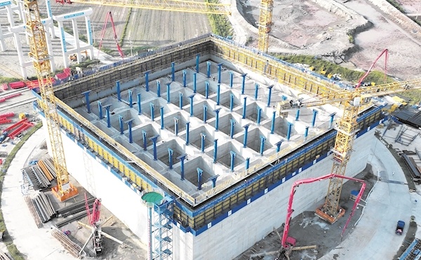 公路工程世界最大沉井进入终沉阶段