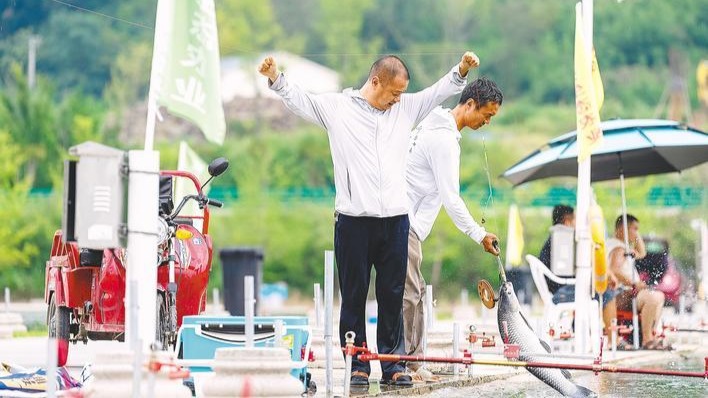 【尋找小鎮(zhèn)創(chuàng)業(yè)家】釣迷“換賽道”成了釣場老板