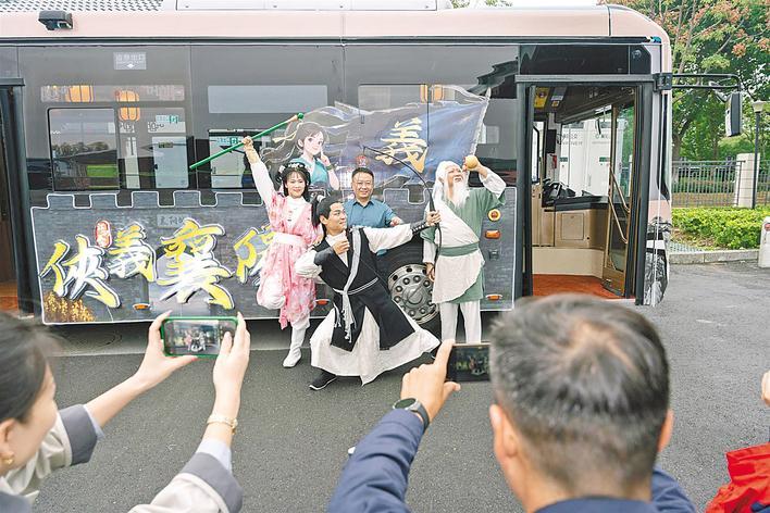 “侠义襄阳”公交免费坐