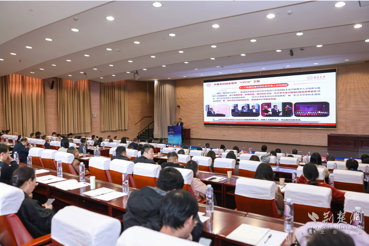 滇池畔高校“论剑”