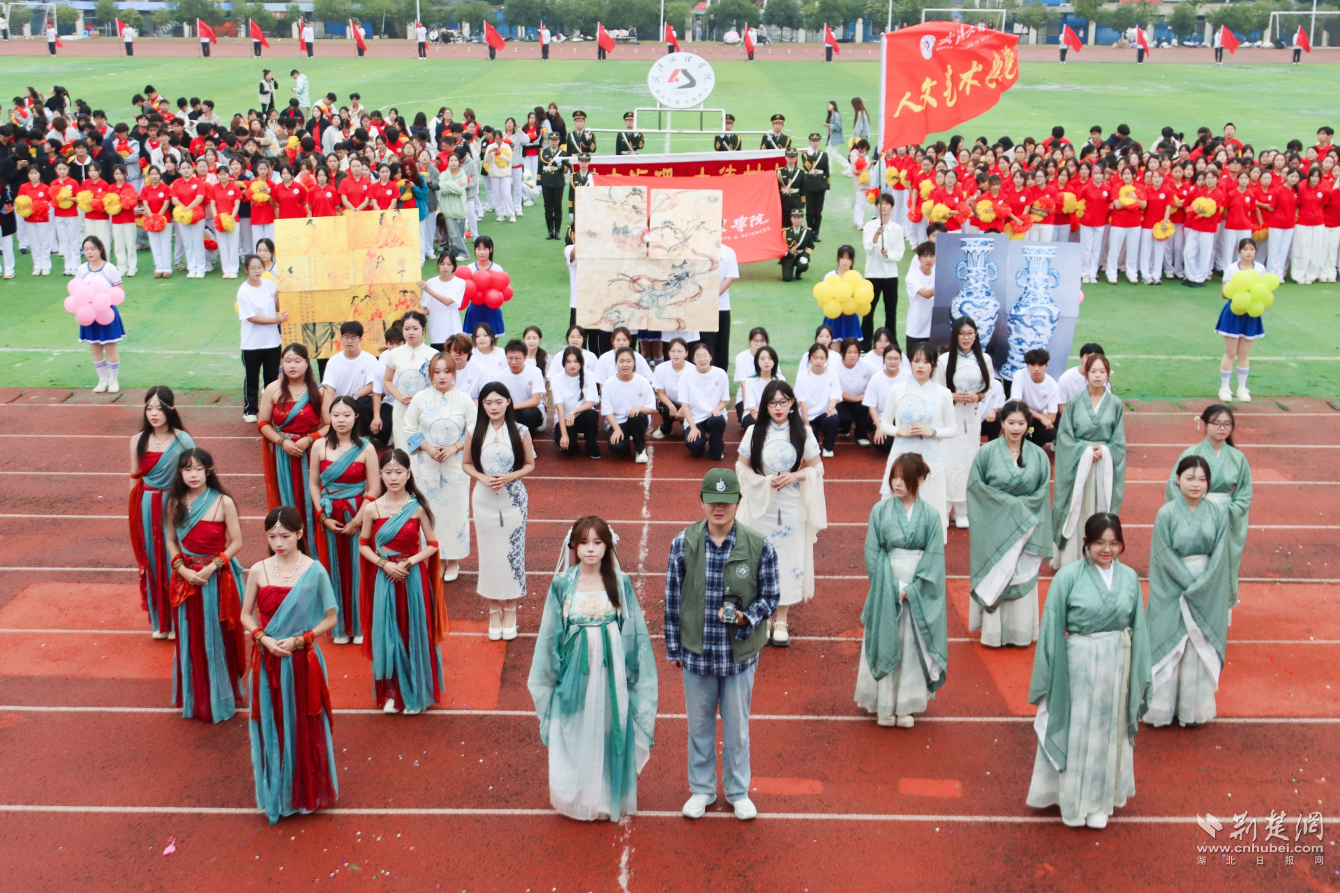 以青春之姿守护中华文脉