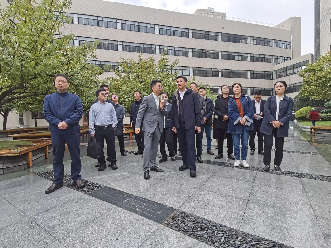 潜江市中心医院赴全国县级标杆医院考察学习