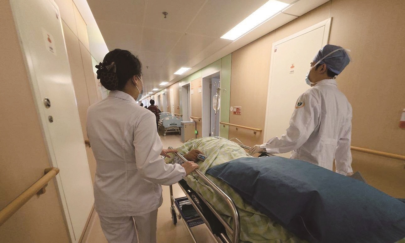 长阳65岁母亲毅然捐肾救子