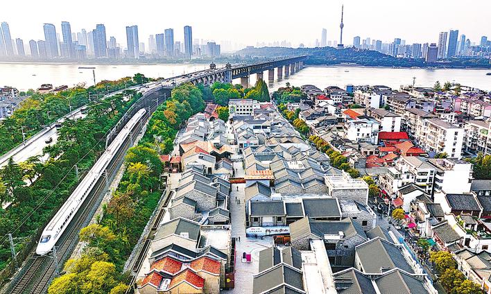 武昌古城斗級(jí)營(yíng)  “美顏升級(jí)”