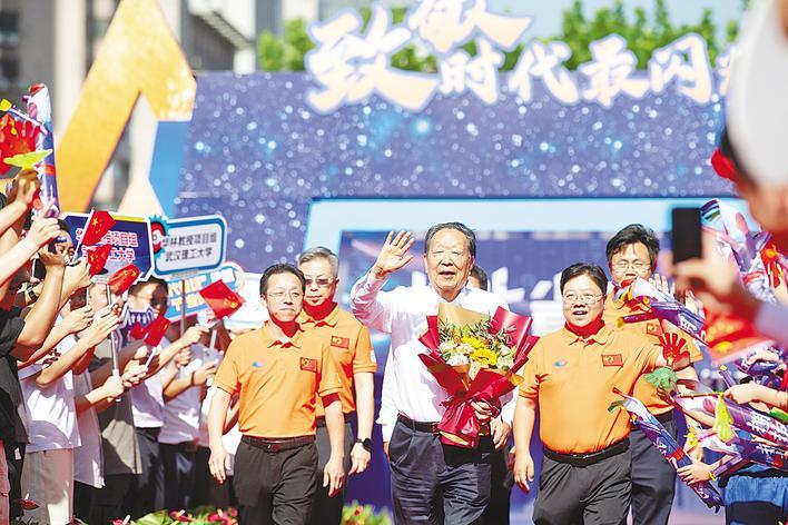 院士领衔铸就全国影响力 科技策源赋能新浪潮