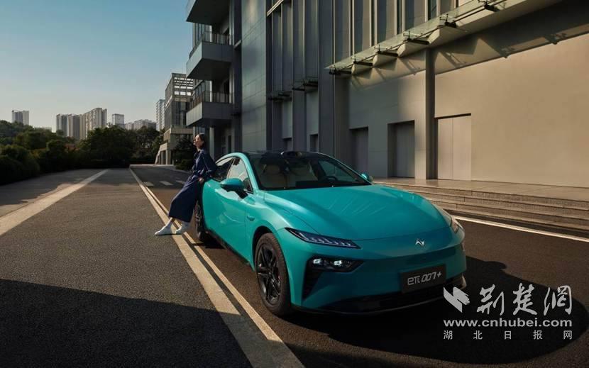 限时焕新价13.99万元起！东风奕派eπ007+智美超能轿跑上市