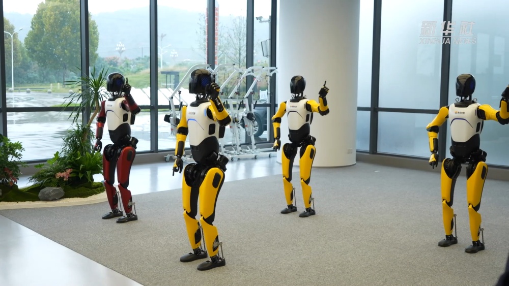 光谷：人形机器人让未来科技“触手可及”