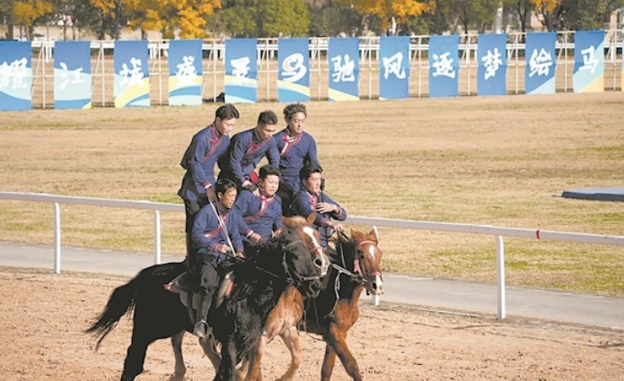 武汉赛马节扬鞭再起航
