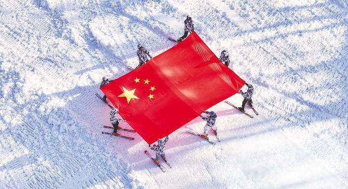 千余游客搶鮮新雪季