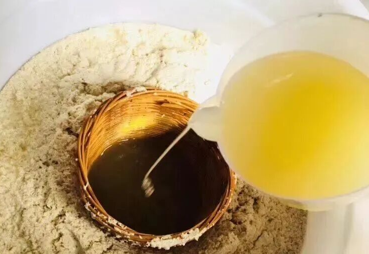 冬至：晝短夜長時，向暖不知寒