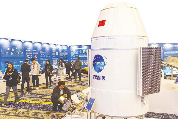 国内首个商业无人太空飞船本月首飞