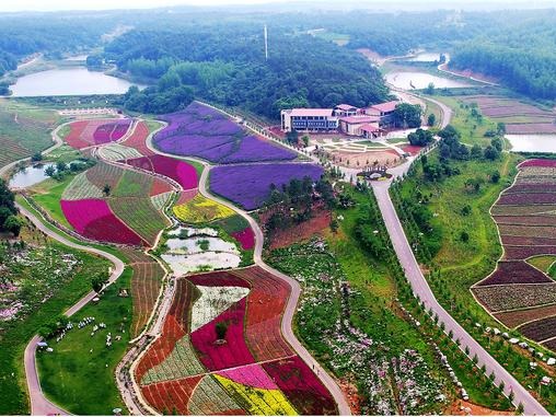 玛瑙河流域绘就绿富美乡村新景