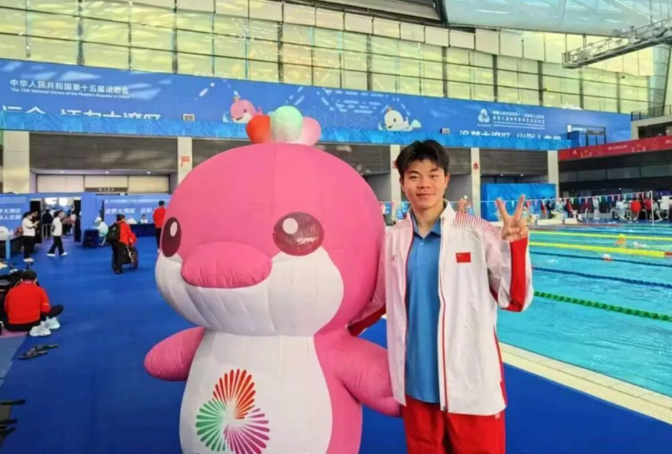 祝賀！一人勇奪四項全國榮譽！