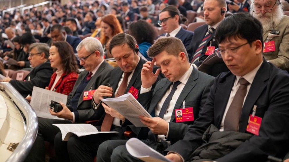 湖北两会引国际友人共鸣