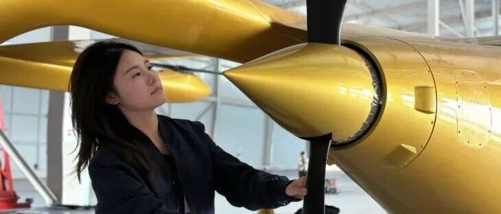 全球首款！武漢26歲女生當(dāng)機(jī)長(zhǎng)