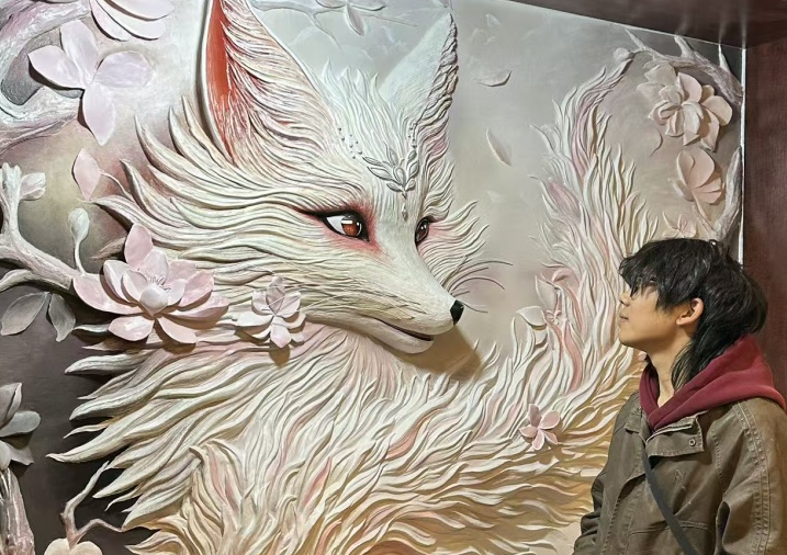 兩個00后“刮膩?zhàn)印币荒隊I收100多萬！