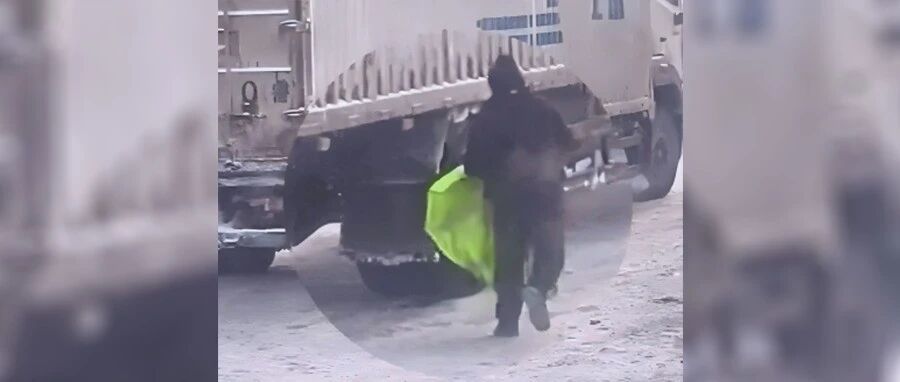 全网点赞的新疆“大衣侠”，找到了！