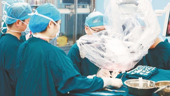 脑机接口精准导航颅内语言区 医生“雷区”摘瘤