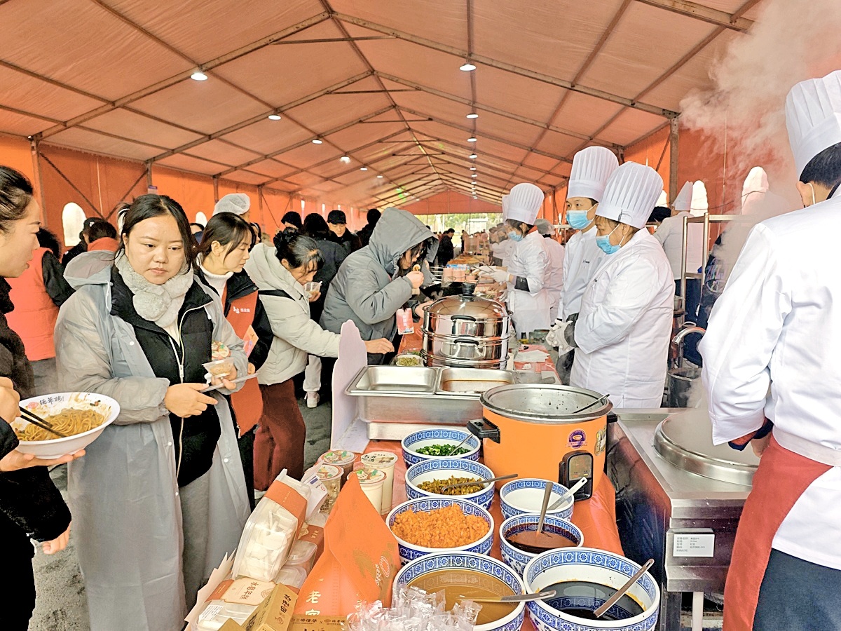 江城新春消费季启动