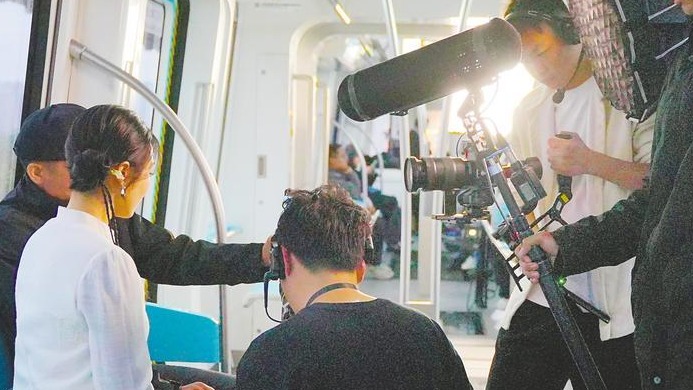 空轨地标全面开放 快来大武汉拍微短剧