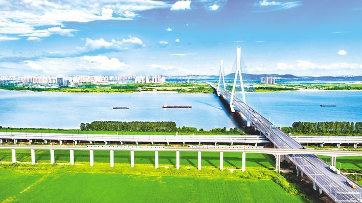 “七个强化”为引领 快马长风赴春山