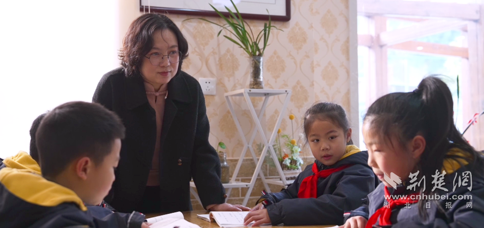 师泽如光 照亮新城丨11个小组 一片星海