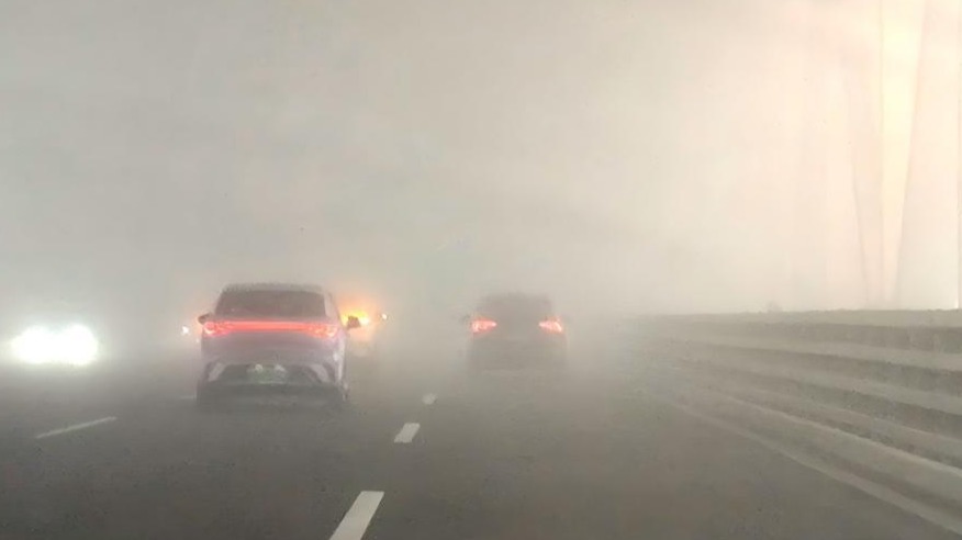 近期荊楚多雨霧 駕車出行需謹慎
