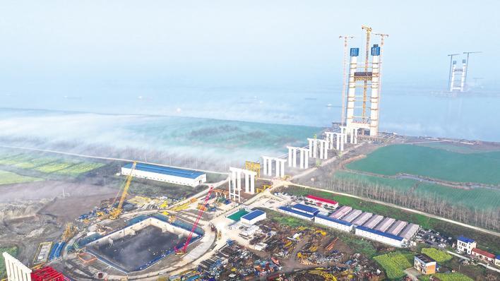 汉南长江大桥长高至180米