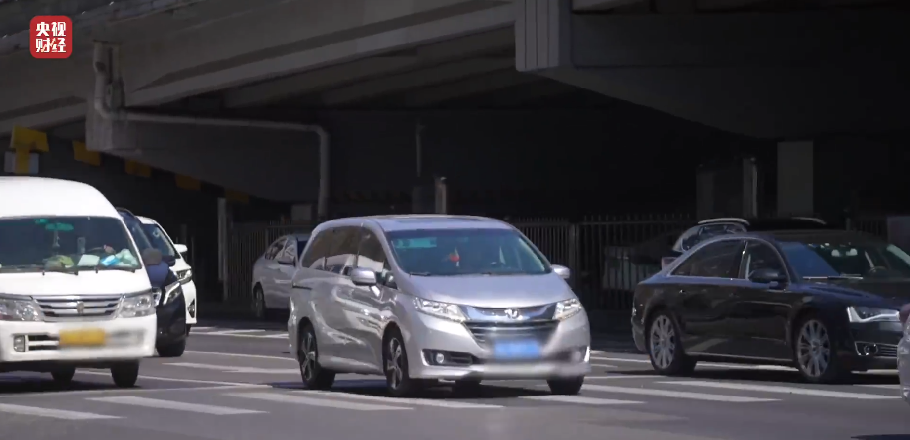 荐股骗局挣钱分利润亏损玩消失