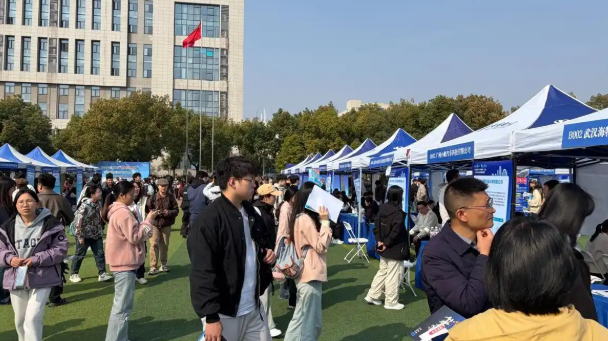 47家车谷企业进校揽才 最高可获15万元购房补贴