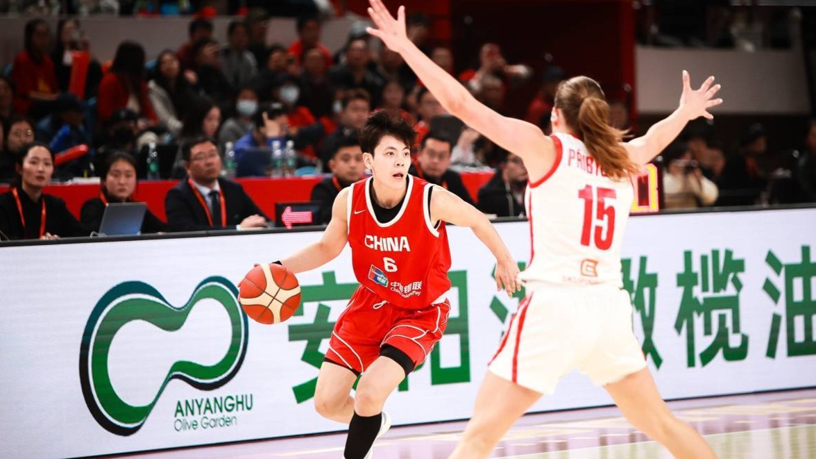 女篮热身赛：中国85比51大胜捷克