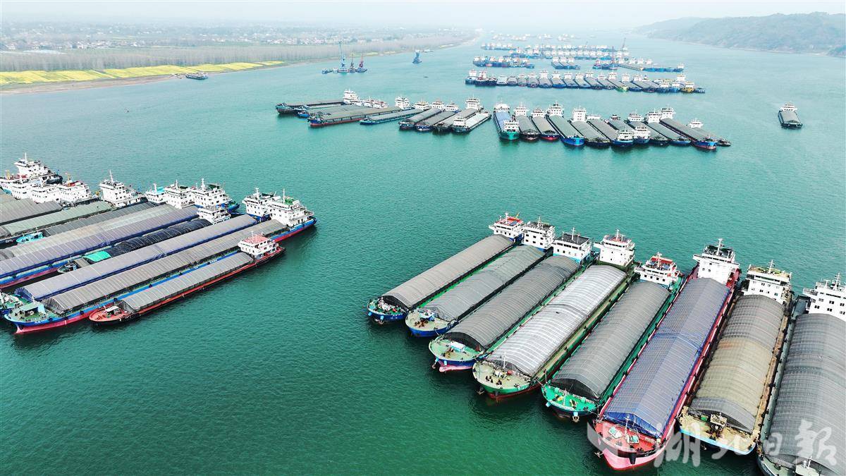 長江三峽貨運忙