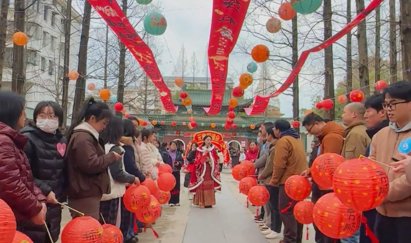 应城市“四秩芳华 应有良缘”元宵联谊会