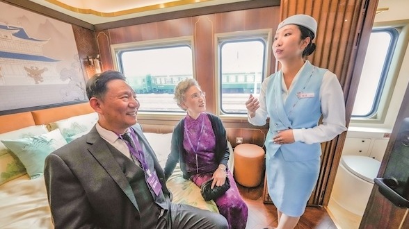 武铁首趟舒适型旅游专列来啦