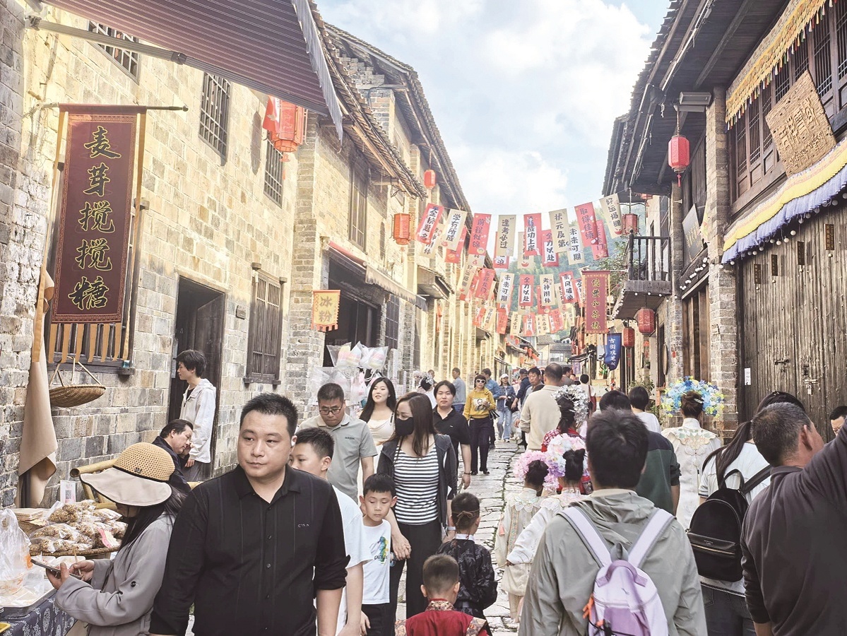 清明加春假荊楚好踏春 武漢成為熱門(mén)旅游目的地