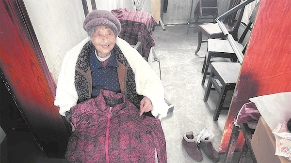 黄冈学子和网友接力温暖97岁独居婆婆