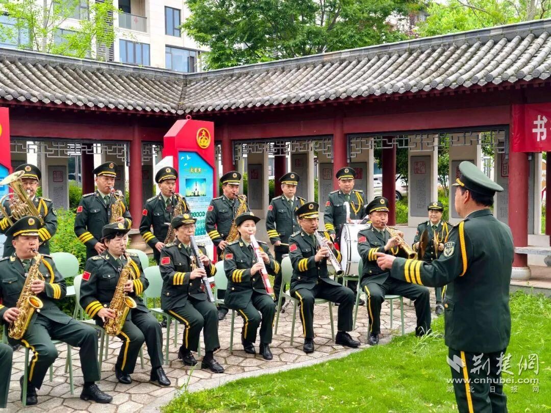 书香润双拥 阅读忆长征 黄冈市黄州区举办“全民阅读周”读书分享活动