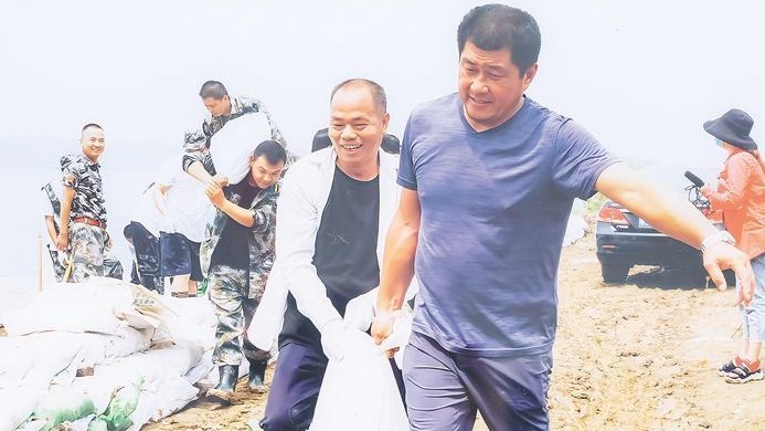 吴劲松： 他留下了一种实干为民的好风气