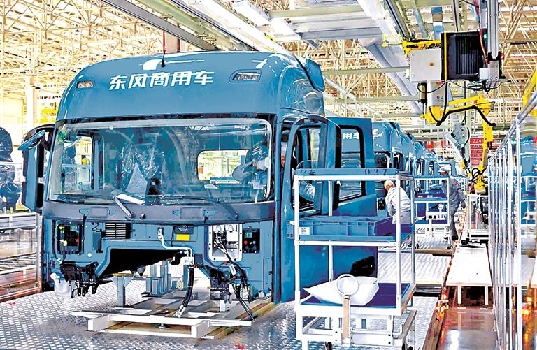 《光明日?qǐng)?bào)》聚焦湖北：就業(yè)的“根”，深深扎進(jìn)產(chǎn)業(yè)沃土