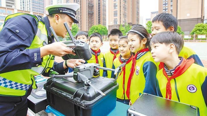 湖北襄阳：安全教育进校园