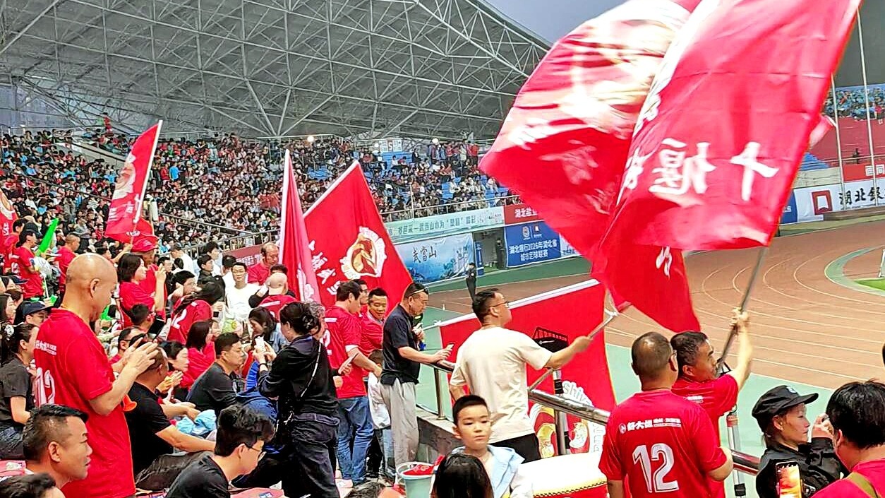 “楚超”首轮收官  4：1 “鄂A”客胜“鄂C”