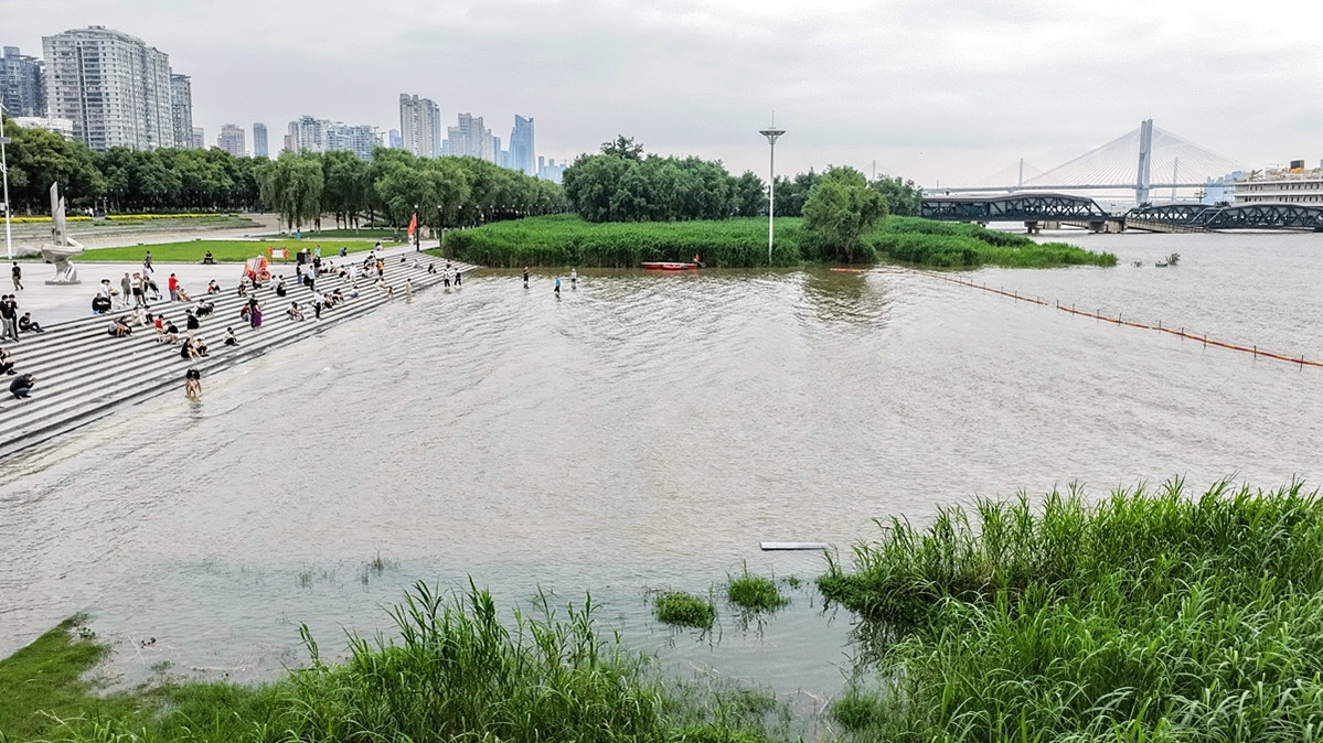 长江武汉段水位持续上涨