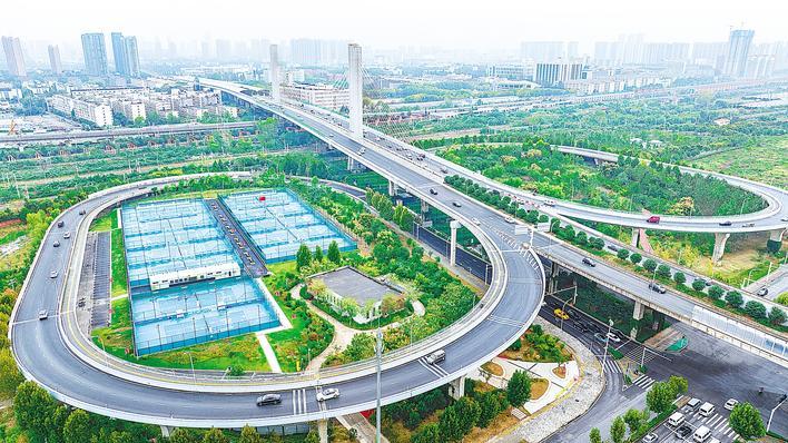 桥下“边角余料”巧变民生空间