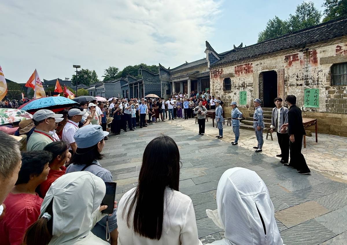 纪念中原突围胜利80周年 实景情景剧再现烽火岁月